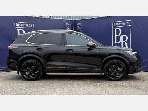 Volkswagen Tiguan 1.5 TSI eHybrid 19.7kWh R-Line SUV 5dr Petrol Plug-in Hybrid DSG Euro 6 (s/ 3