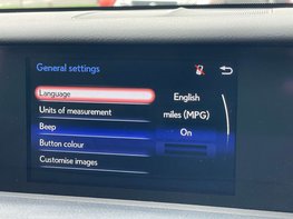 Lexus Is 2.5 IS 300h Advance CVT 4dr 31