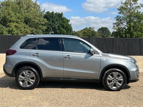 Suzuki Vitara SZ-T 7