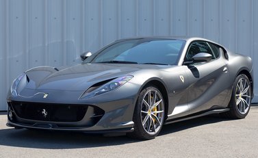 Ferrari 812 Superfast 6
