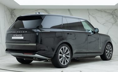 Land Rover Range Rover P460e Autobiography LWB 3