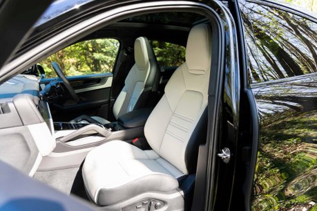 Porsche Cayenne GTS. PANO ROOF. HEAD UP DISPLAY. SOFT CLOSE. BOSE. 6