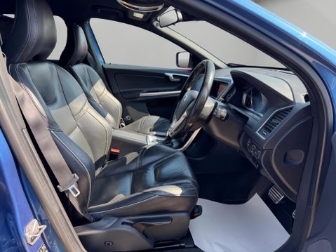 Volvo XC60 2.4 D5 R-Design Nav Auto AWD Euro 6 (s/s) 5dr 12