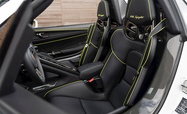 Porsche 918 Spyder 14