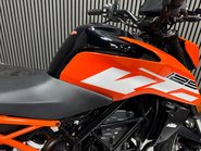 KTM Duke 2017 17K NEW MOT 125CC 15BHP NAKED BIKE 15