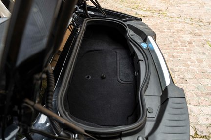 Jaguar F-Type V8 R 37