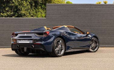 Ferrari 488 SPIDER 4
