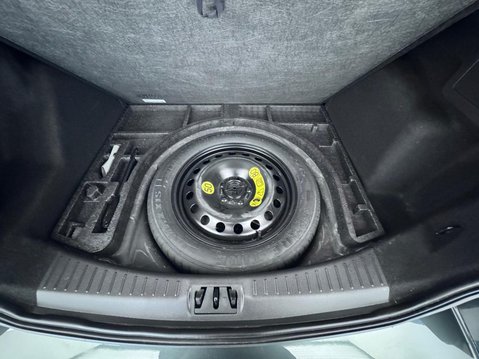 Ford Kuga 1.5 TDCi ST-Line X SUV 5dr Diesel Manual Euro 6 (s/s) (120 ps) 42