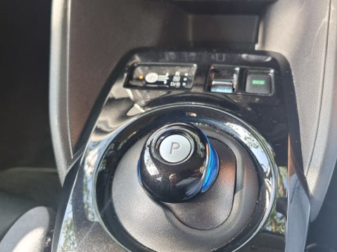 Nissan LEAF Zero .3 51