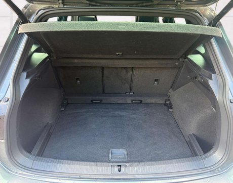 Volkswagen Tiguan 2.0 Tiguan R-Line Tech TDI Semi-Auto 5dr 23