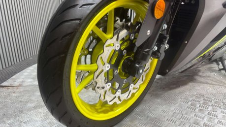 Lexmoto LXS 2023 ONLY 1K NEW MOT 125CC SPORTS BIKE LEARNER 17
