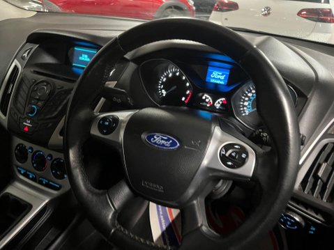 Ford Focus 1.0T EcoBoost Zetec Euro 5 (s/s) 5dr 8