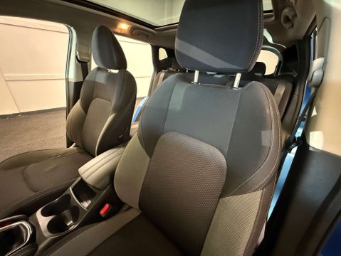 Nissan Qashqai 1.3 Qashqai N-Connecta DiG-T 5dr 53