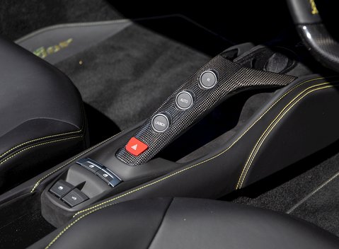 Ferrari 488 Spider 19