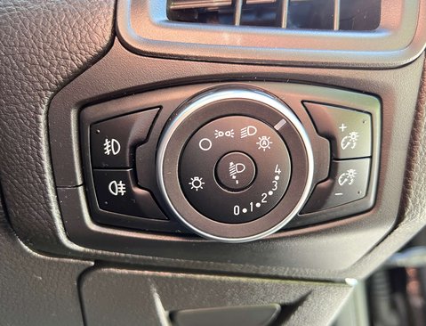 Ford Focus 1.0 Focus ST-Line X 5dr 29