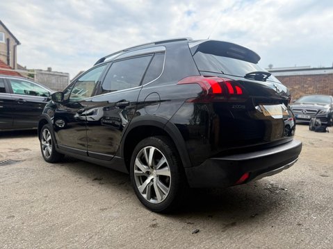 Peugeot 2008 1.2 PureTech Allure SUV 5dr Petrol Manual Euro 6 4