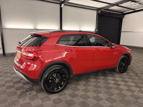Mercedes-Benz GLA 1.6 GLA200 SE (Executive) Euro 6 (s/s) 5dr 53
