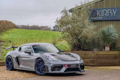 Porsche 718 GT4 RS 2