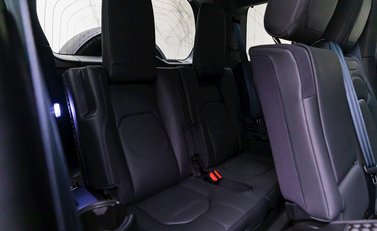 Land Rover Defender 110 P400 X 13