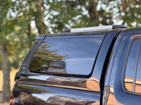 Volkswagen Amarok 3.0 Amarok Aventura Black Edition V6 TDI 4Motion Auto 4WD 45
