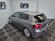 Volkswagen Golf 3.2 Golf R32 4WD 3dr 12