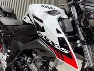 Suzuki GSX-S GSX 125 S 2024 ONLY 1K STUNNING 15BHP LEARNER 125CC SPORT 19