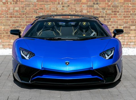 Lamborghini Aventador SV LP750-4 Roadster 6