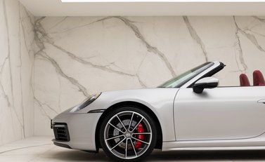 Porsche 911 Carrera 4S Cabriolet (992) 26