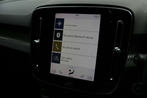 Volvo XC40 2.0 XC40 R-Design T4 Auto 5dr 24