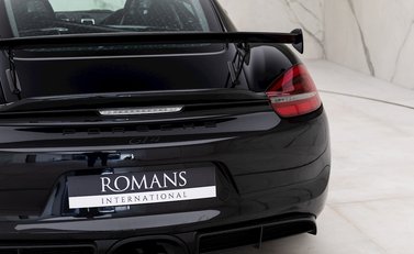 Porsche Cayman GT4 (718) 23