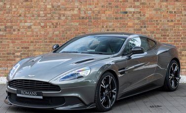 Aston Martin Vanquish S 6