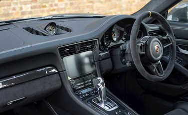 Porsche 911 (991.2) GT3 RS Weissach 14