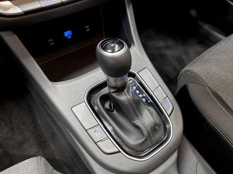 Hyundai i30 1.0 T-GDi MHEV SE Connect Hatchback 5dr Petrol Hybrid DCT Euro 6 (s/s) (120 17