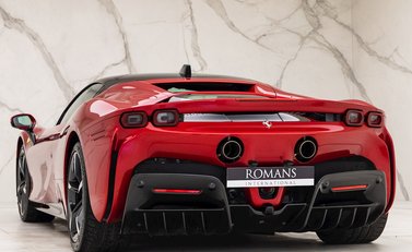 Ferrari SF90 Stradale 3