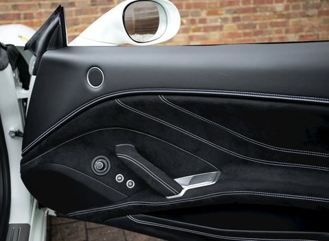 Ferrari California T 23