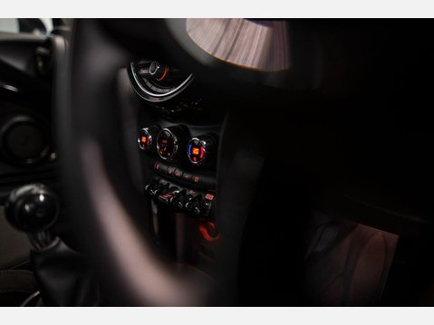 Mini Hatch 2.0 Cooper S Euro 6 (s/s) 3dr 23