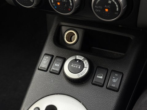 Nissan X-Trail 2.0 dCi Tekna Auto 4WD Euro 5 5dr (AVM) 83