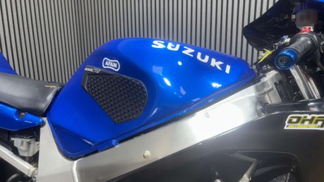 Suzuki GSX-R 2001 K1 30K GREAT RUNNING 600CC SPORTS BIKE PROJECT TRACK BIKE 24
