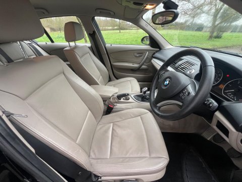 BMW 1 Series 118D SE 23