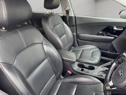 Kia Niro 1.6 GDi 8.9kWh 3 DCT Euro 6 (s/s) 5dr 9