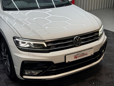 Volkswagen Tiguan 2.0 TDI BlueMotion Tech R-Line Euro 6 (s/s) 5dr 22