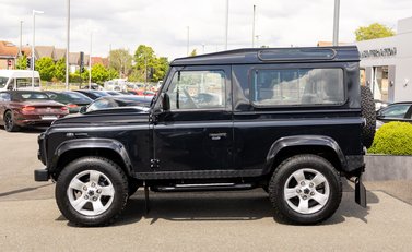 Land Rover Defender 90 TD XS OVERFINCH 3