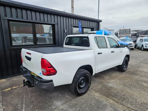 Toyota Hilux ACTIVE 4WD D-4D DCB 6