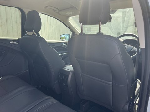 Ford Kuga 2.0 TDCi EcoBlue Titanium Edition SUV 5dr Diesel Powershift Euro 6 (120 ps) 12