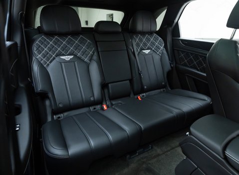Bentley Bentayga V8 First Edition 18
