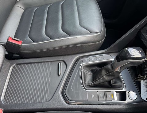 Volkswagen Tiguan 2.0 Tiguan R-Line TDI Semi-Auto 5dr 33