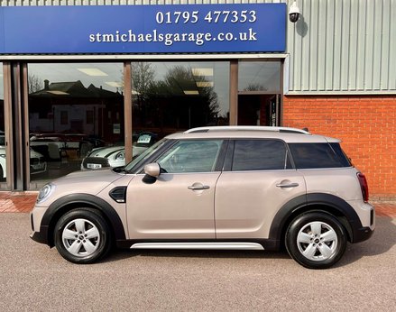 Mini Countryman 1.5 Countryman Cooper Classic Auto 5dr 11