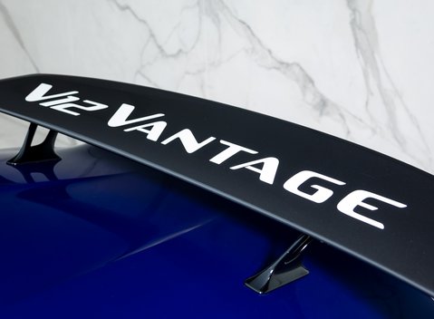 Aston Martin V12 Vantage Roadster 41