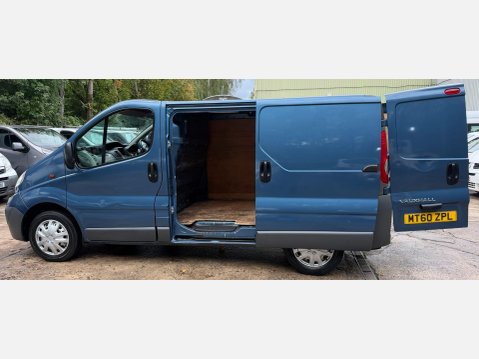 Vauxhall Vivaro 2.0 2700 CDTi Panel Van 4dr Diesel Manual FWD L1 (198 g/km, 89 bhp) 17