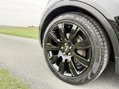 Land Rover Discovery SDV6 HSE 24